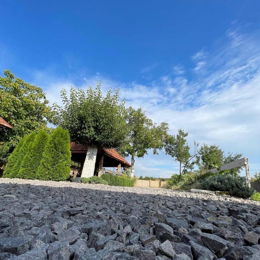 Villa Lukash Yanoshi Esterno foto